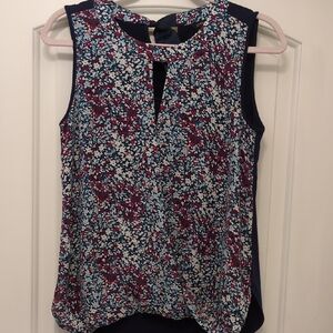 41 Hawthorn Floral Sleeveless Blouse - Blue and Red